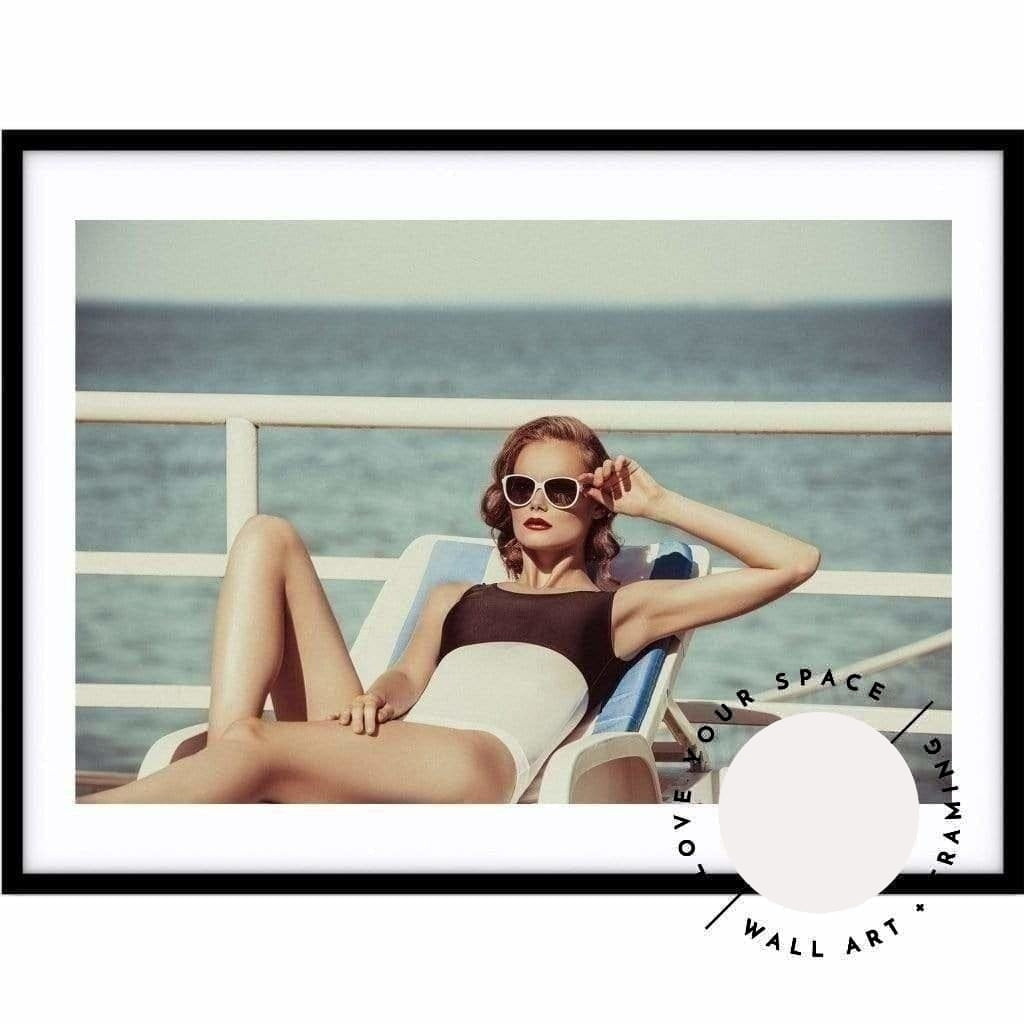 Vintage Pose - Love Your Space