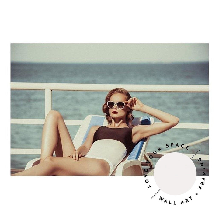 Vintage Pose - Love Your Space